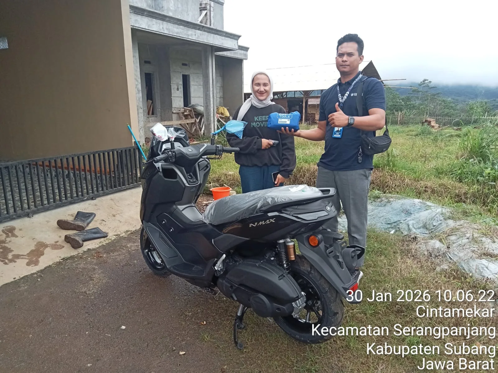 Penyerahan motor oleh Jejen Jaenal Aripin