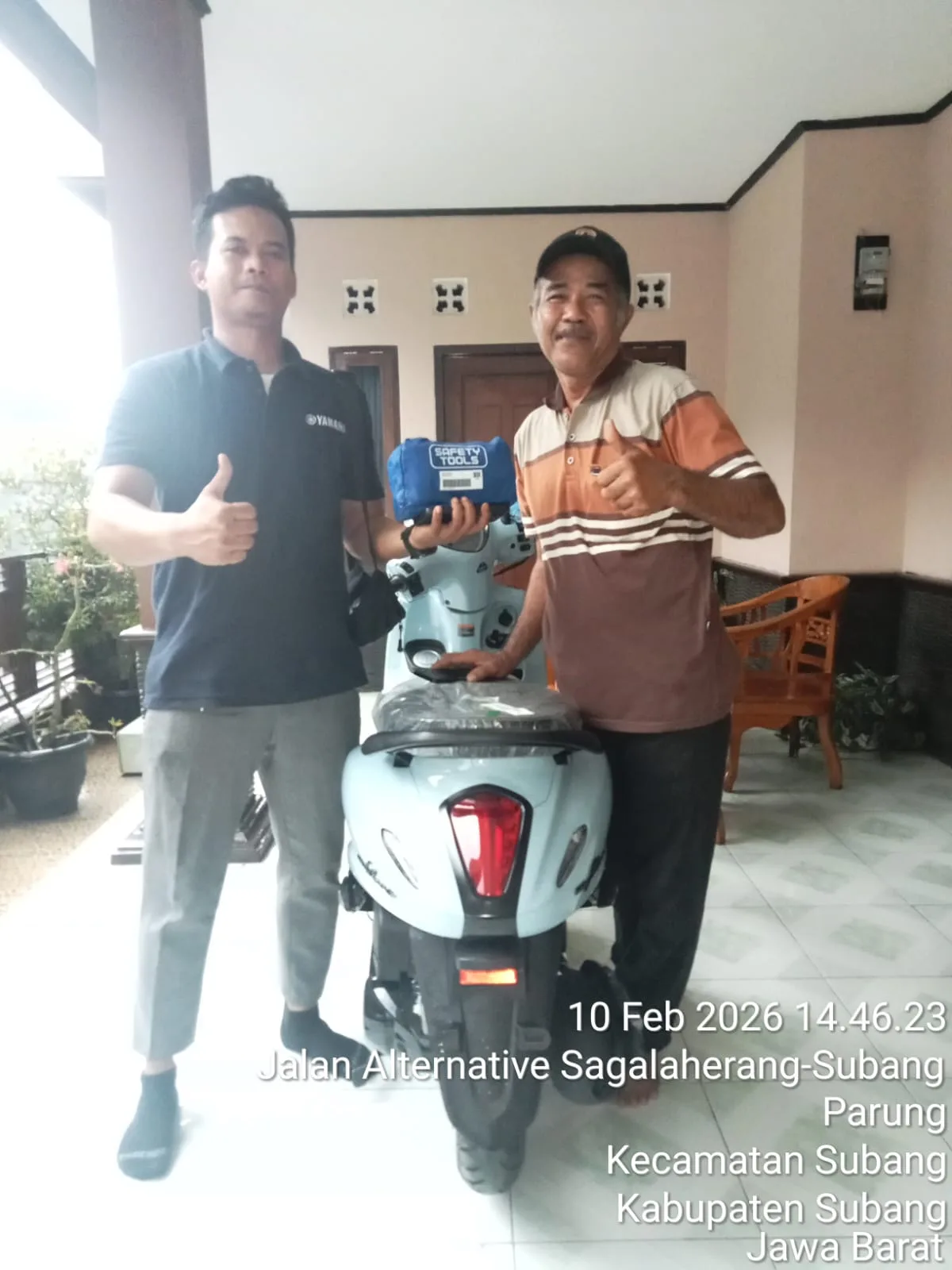 Penyerahan motor oleh Jejen Jaenal Aripin